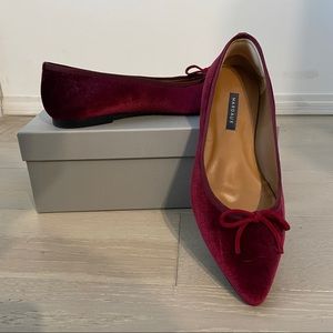 Margaux Velvet Pointe Flats - size 9